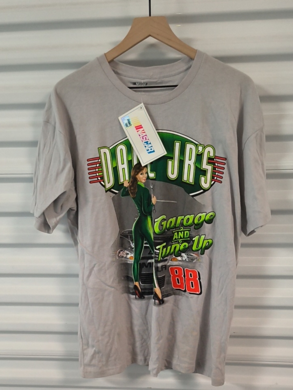 NASCAR Dale Earnhardt Jr.#88 Gray Adult T-Shirt XL Sexy Woman Mechanic Rare NWT